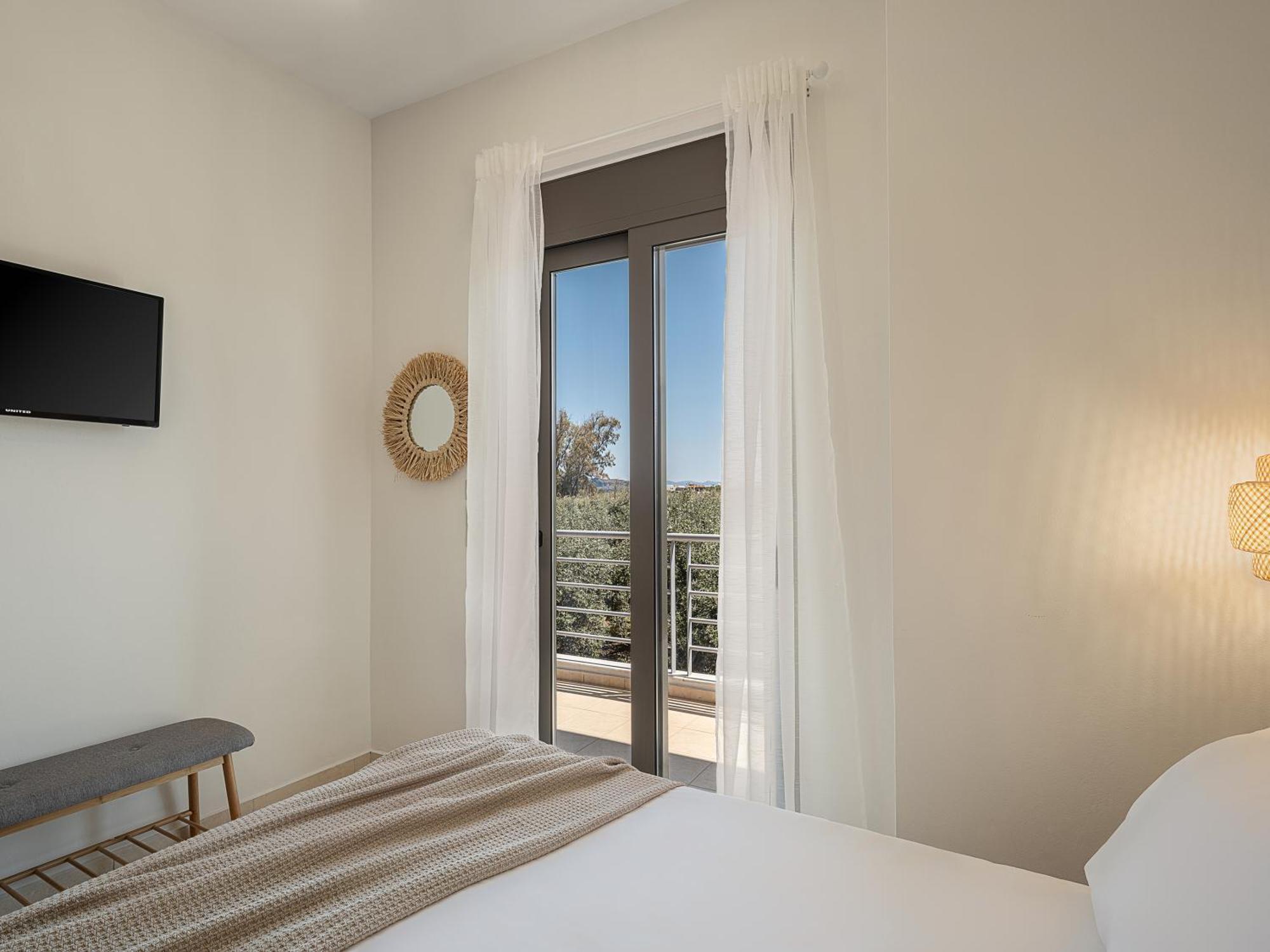 Sol Luxury Apartment - Close To The Beach With A Private Mini Pool Chania  Exterior photo